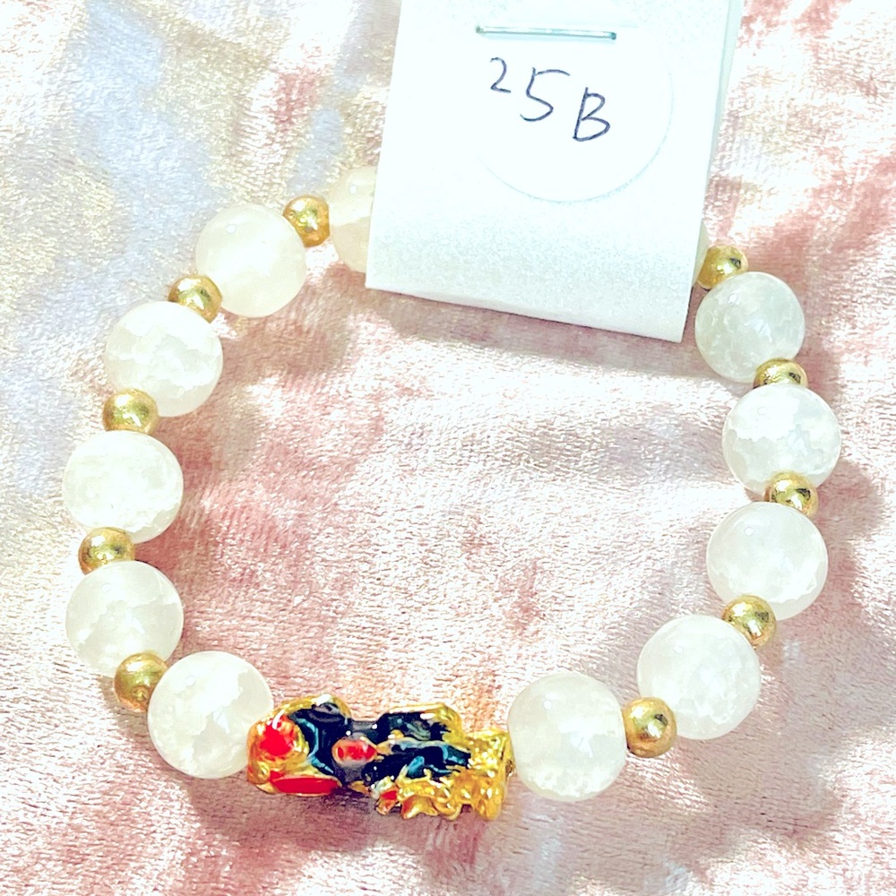 #25B Beaded Bracelet